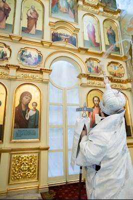 Божественная литургия в Покровском соборе г. Саратова