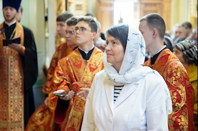В день празднования Собора Саратовских святых совершено соборное архиерейское богослужение в Покровском соборе г. Саратова
