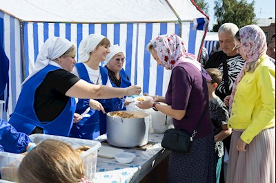 В день празднования Собора Саратовских святых совершено соборное архиерейское богослужение в Покровском соборе г. Саратова