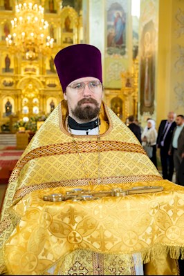 Епископ Феодор совершил Литургию в Покровском соборе г. Саратова
