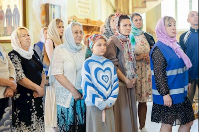 Епископ Феодор совершил Литургию в Покровском соборе г. Саратова