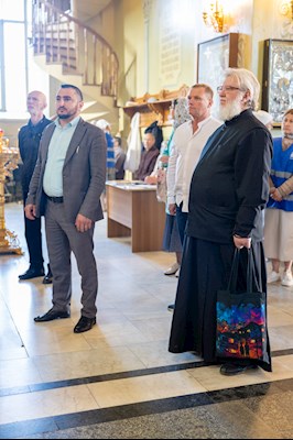 Епископ Феодор совершил Литургию в Покровском соборе г. Саратова
