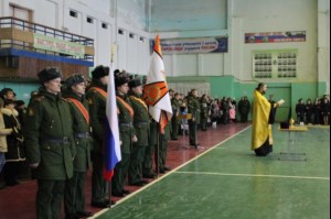Священник благословил новобранцев на воинское служение