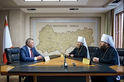 Митрополит Саратовский и Вольский Игнатий представил Губернатору Вологодской области назначенного на Вологодскую кафедру митрополита Савву