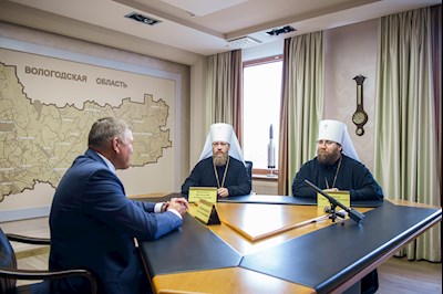 Митрополит Саратовский и Вольский Игнатий представил Губернатору Вологодской области назначенного на Вологодскую кафедру митрополита Савву