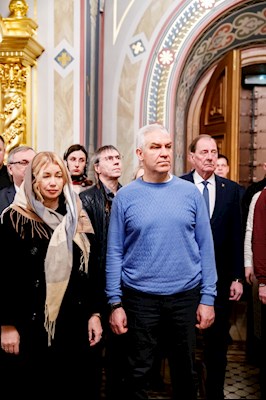 Ночная Божественная литургия в Свято-Троицком кафедральном соборе г. Саратова