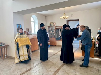 Митрополит Игнатий посетил Архиерейское подворье — храм святого благоверного князя Михаила Черниговского и боярина его Феодора на Увекском кладбище в г. Саратове