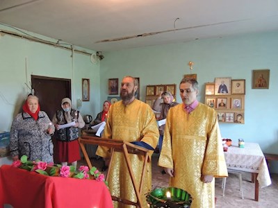 Волонтеры Епархиального миссионерского отдела совершили пасхальные богослужения мирянским чином
