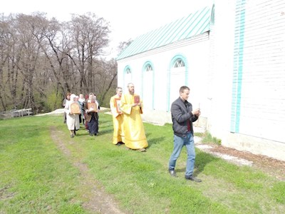 Волонтеры Епархиального миссионерского отдела совершили пасхальные богослужения мирянским чином