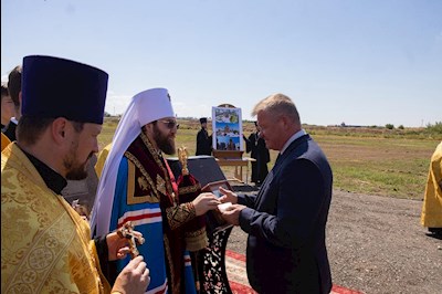 Митрополит Игнатий совершил освящение закладного камня на месте строительства Княже-Владимирского собора г. Саратова