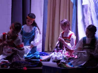 Театр-студия «Палитра радости» представила спектакль
