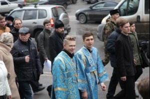 В крестном ходе в день празднования в честь Казанской иконы Божией Матери приняло участие около восьми тысяч человек