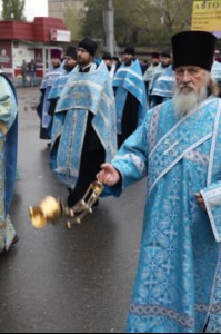 В крестном ходе в день празднования в честь Казанской иконы Божией Матери приняло участие около восьми тысяч человек