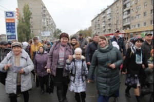 В крестном ходе в день празднования в честь Казанской иконы Божией Матери приняло участие около восьми тысяч человек
