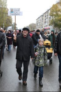 В крестном ходе в день празднования в честь Казанской иконы Божией Матери приняло участие около восьми тысяч человек