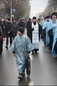 В крестном ходе в день празднования в честь Казанской иконы Божией Матери приняло участие около восьми тысяч человек