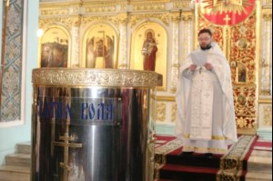Божественная литургия в храме в честь Покрова Божией Матери г.Саратова