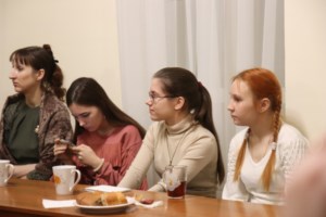 В клубе «Ладья» состоялась беседа о Посланиях апостола Павла