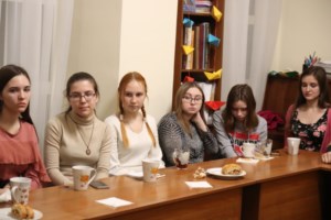 В клубе «Ладья» состоялась беседа о Посланиях апостола Павла