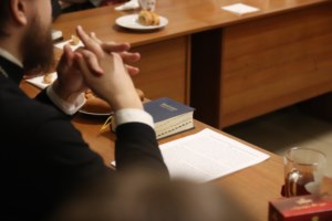 В клубе «Ладья» состоялась беседа о Посланиях апостола Павла