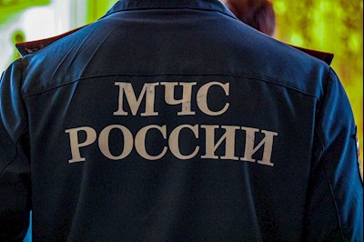 Сотрудники МЧС помолились перед иконой Божией Матери «Неопалимая Купина»