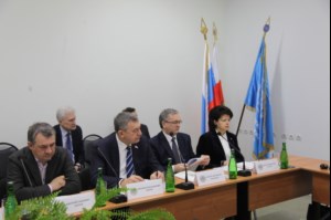 Митрополит Лонгин принял участие в заседании попечительского совета СГУ