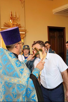 Сотрудники МЧС помолились перед иконой Божией Матери «Неопалимая Купина»