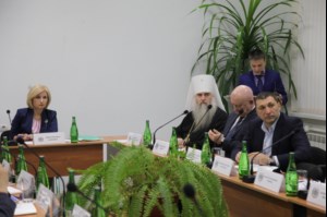 Митрополит Лонгин принял участие в заседании попечительского совета СГУ