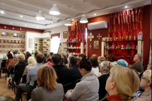Состоялась презентация новой книги игумена Нектария (Морозова) о разных видах зависимости