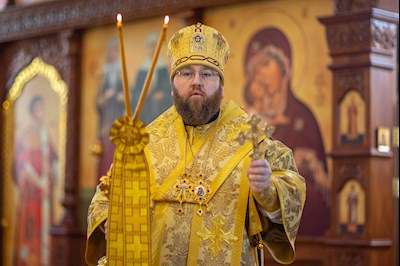 В день престольного праздника в храме Нерукотворного Образа Спасителя г. Саратова прошло архиерейское богослужение