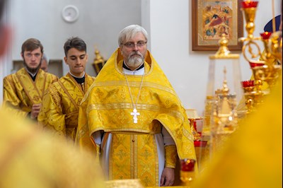 В день престольного праздника в храме Нерукотворного Образа Спасителя г. Саратова прошло архиерейское богослужение