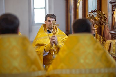 В день престольного праздника в храме Нерукотворного Образа Спасителя г. Саратова прошло архиерейское богослужение