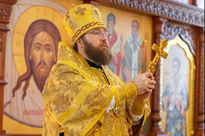В день престольного праздника в храме Нерукотворного Образа Спасителя г. Саратова прошло архиерейское богослужение