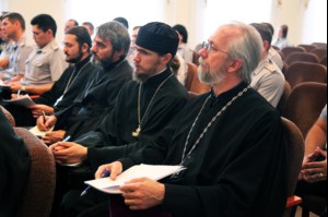 В Саратове проходит обучающий семинар для священнослужителей, духовно окормляющих заключенных