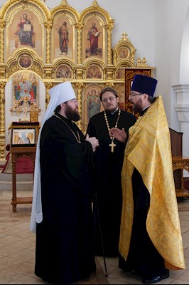 Митрополит Игнатий совершил поездку по храмам Центрального благочиния