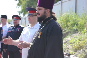 К престольному празднику храм святых царственных страстотерпцев г. Саратова организовал акцию «Белый цветок»