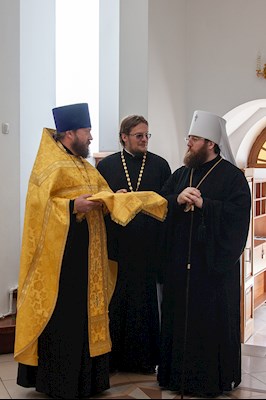 Митрополит Игнатий совершил поездку по храмам Центрального благочиния