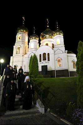 Митрополит Игнатий посетил Иоанновский женский монастырь