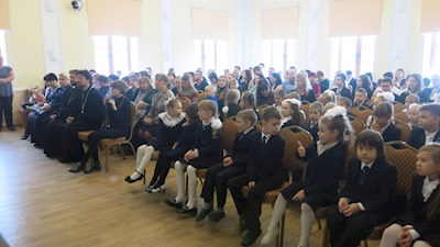 Русская православная классическая гимназия отметила день небесного покровителя