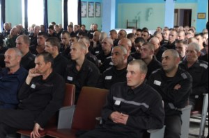 Архиерейский хор выступил в исправительной колонии №33