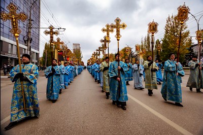 Крестный ход в день Казанской иконы Божией Матери