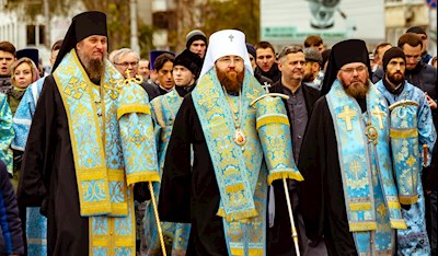 Крестный ход в день Казанской иконы Божией Матери