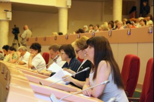 Митрополит Лонгин принял участие в депутатских слушаниях на тему «Семейная политика. Законодательное обеспечение»
