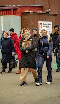 Крестный ход в день Казанской иконы Божией Матери