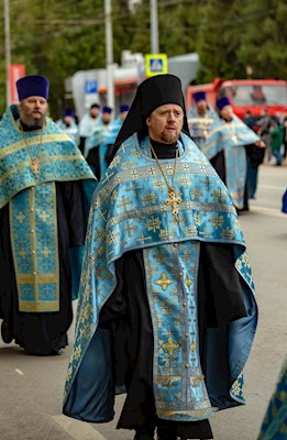 Крестный ход в день Казанской иконы Божией Матери
