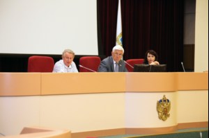 Митрополит Лонгин принял участие в депутатских слушаниях на тему «Семейная политика. Законодательное обеспечение»