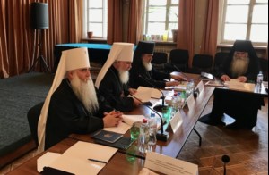 Митрополит Лонгин принял участие в общем собрании членов Издательского совета