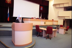 Митрополит Лонгин принял участие в депутатских слушаниях на тему «Семейная политика. Законодательное обеспечение»
