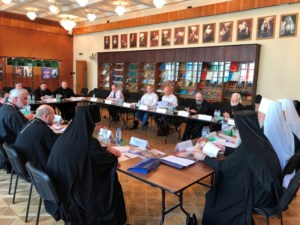 Митрополит Лонгин принял участие в общем собрании членов Издательского совета