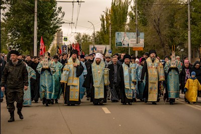 Крестный ход в день Казанской иконы Божией Матери